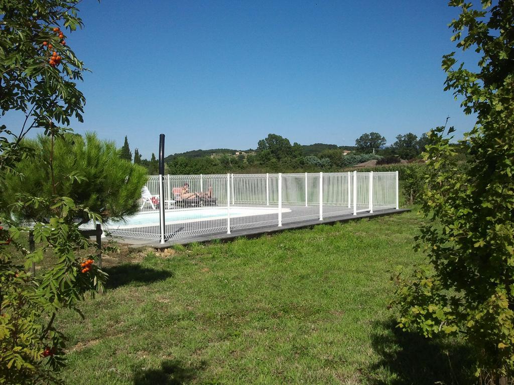 Bauernhof Les Roulottes-gites De La Ferme De L'autruche Dromoise *